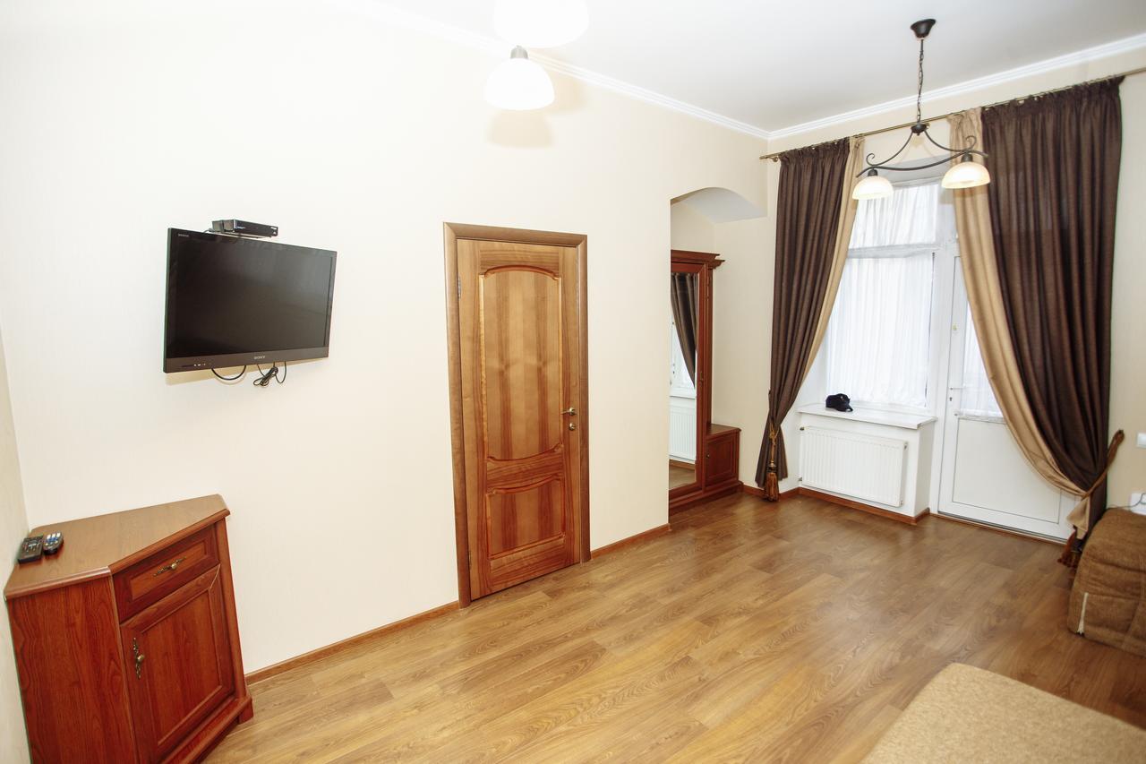 Apartment near Museum Lviv Extérieur photo