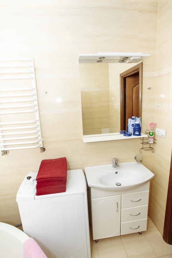 Apartment near Museum Lviv Extérieur photo
